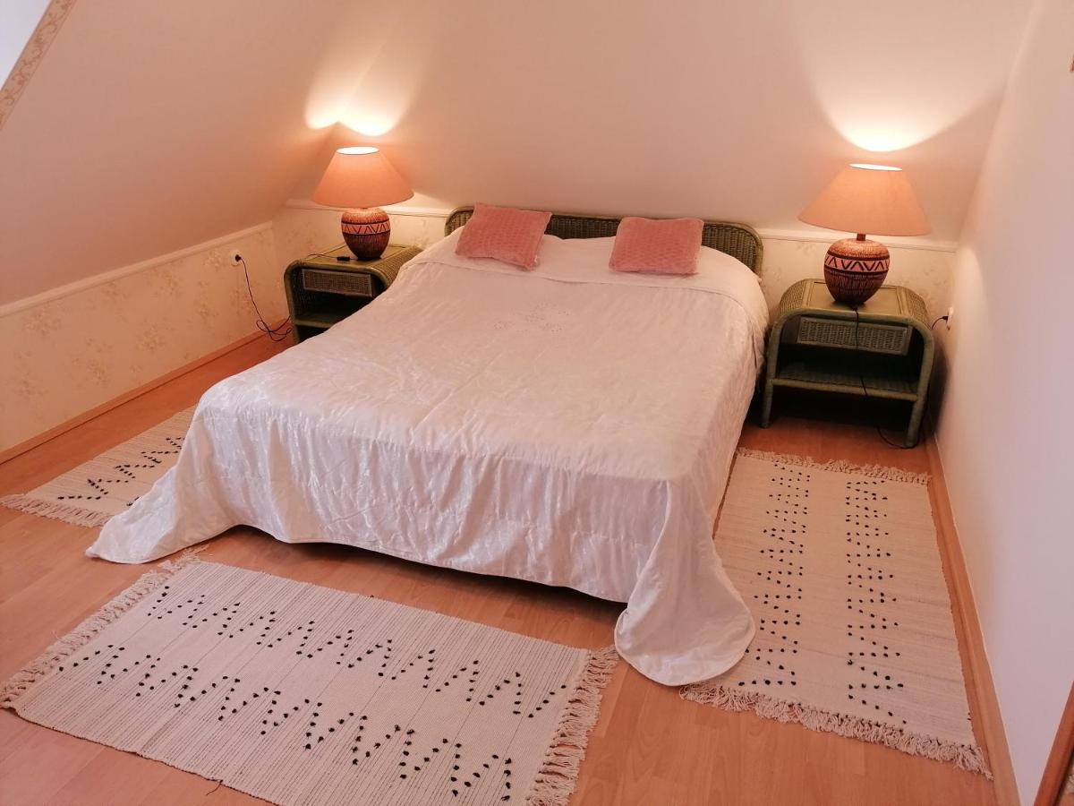 Tamas Batya Kunyhoja Apartment Balatonmariafurdo Bagian luar foto
