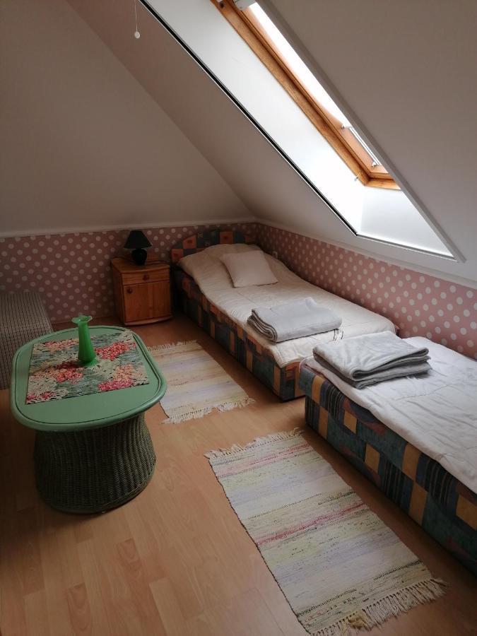 Tamas Batya Kunyhoja Apartment Balatonmariafurdo Bagian luar foto